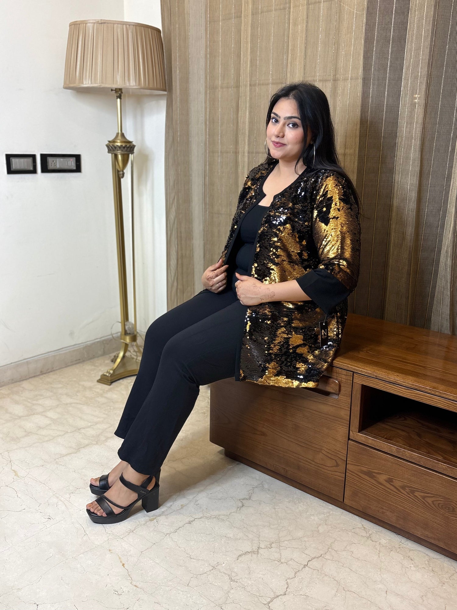 Blazers, Flaps & Shrugs