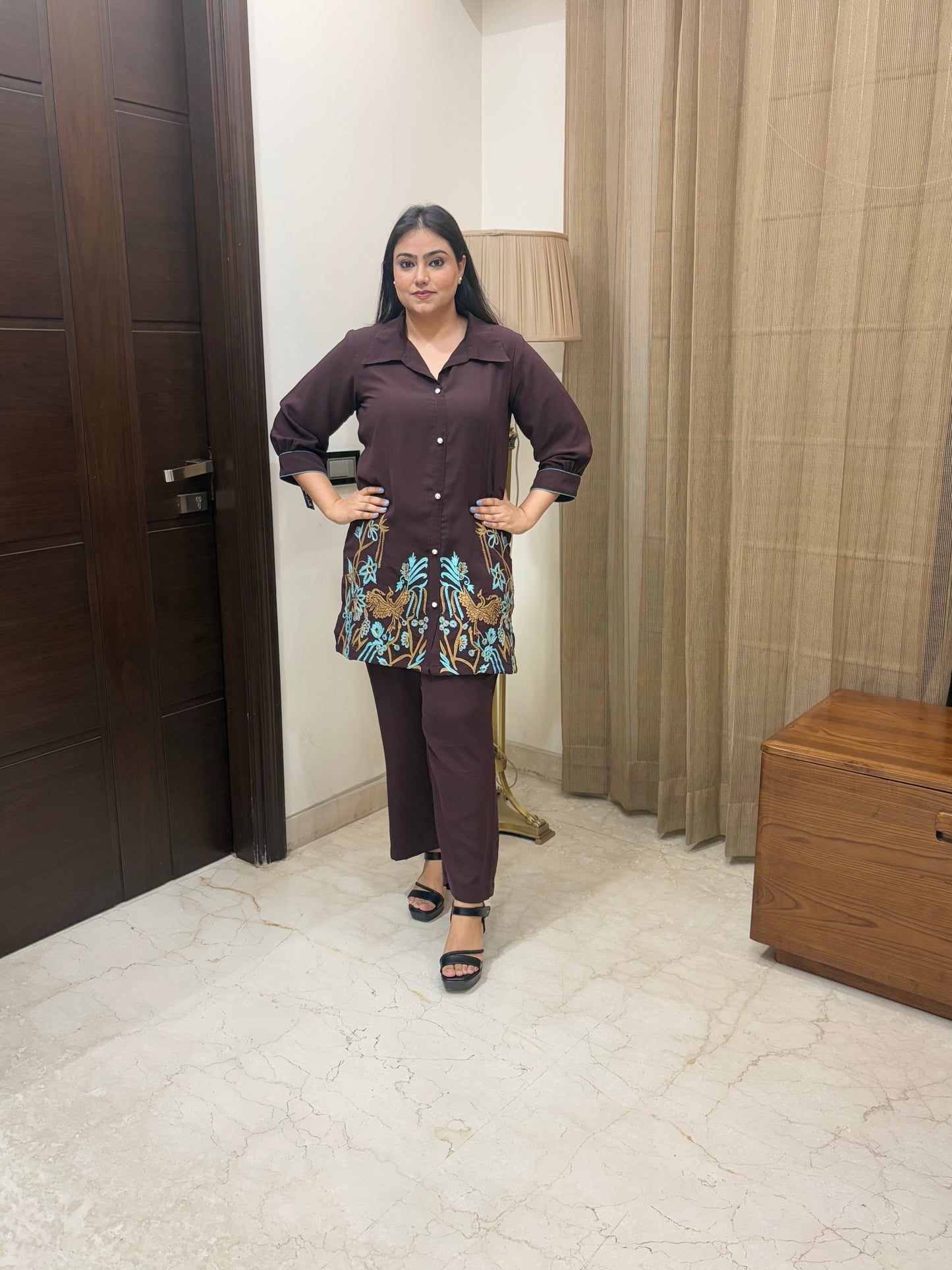 Brown co-ord set with thread work