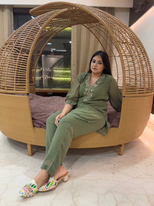 Pastel Green Co-ord with Thread Work