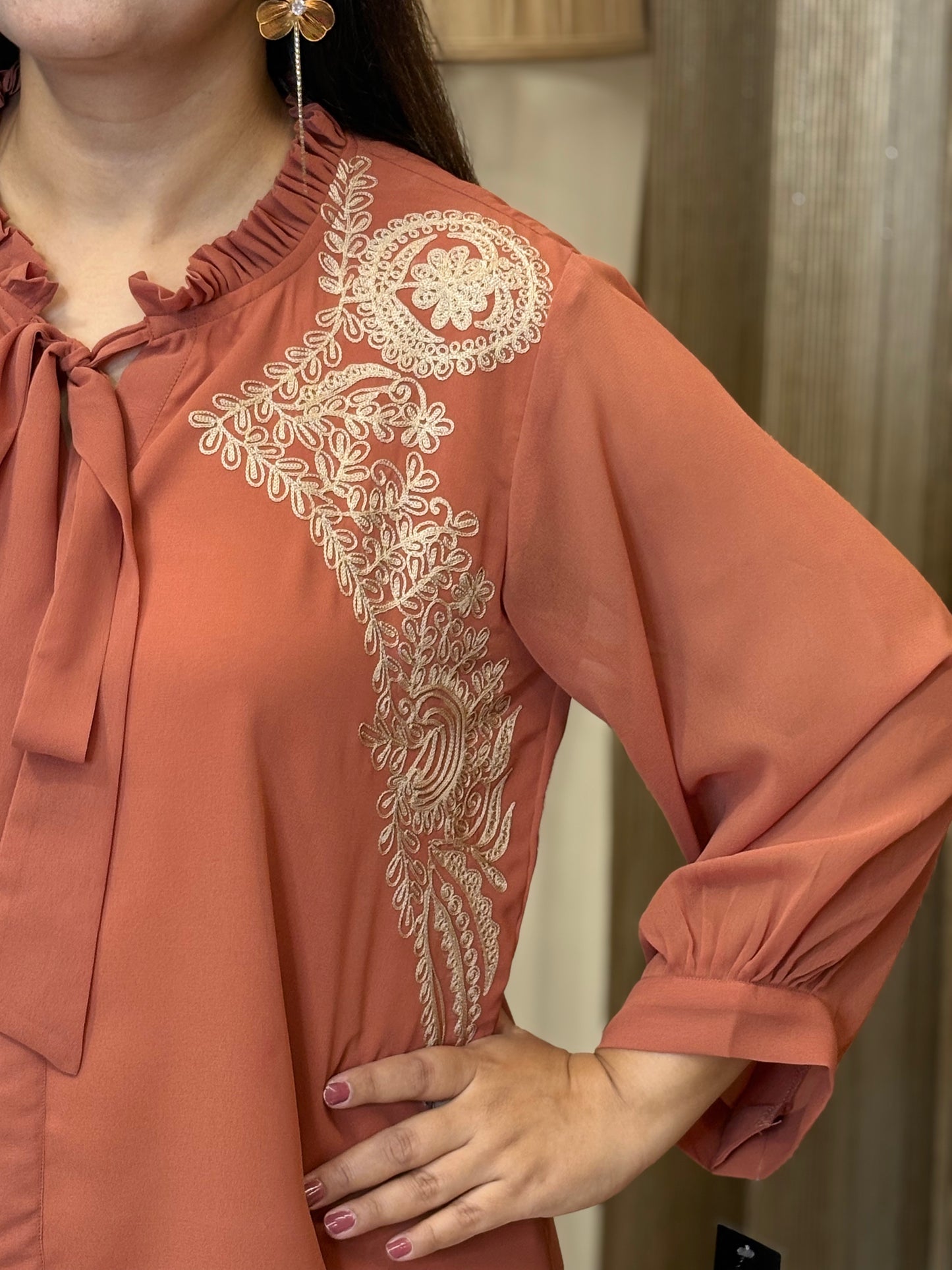 Rust Top with Thread Work