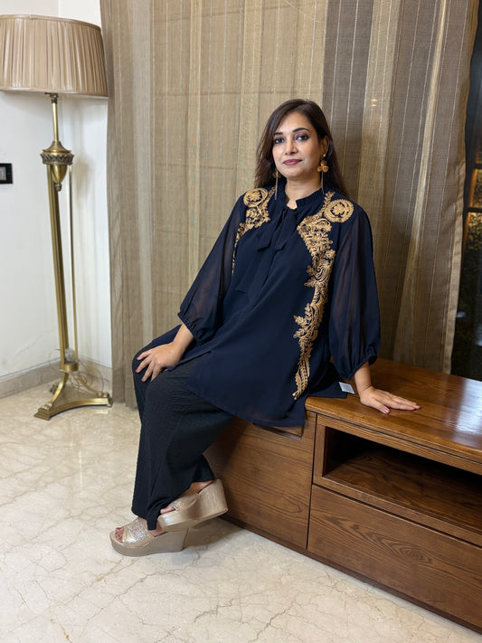 Navvy Top with Thread Work